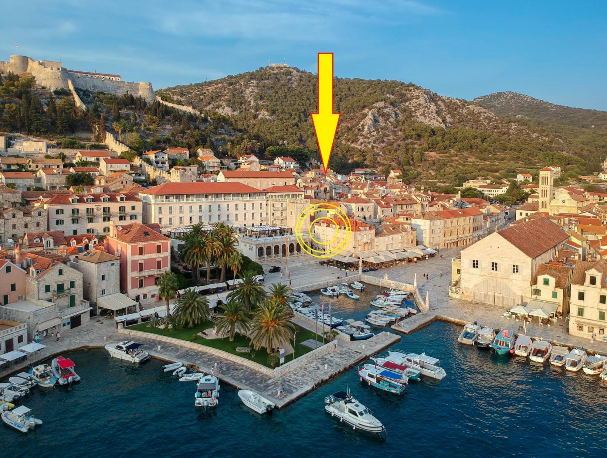 Clock Tower - Zf Hvar Center *